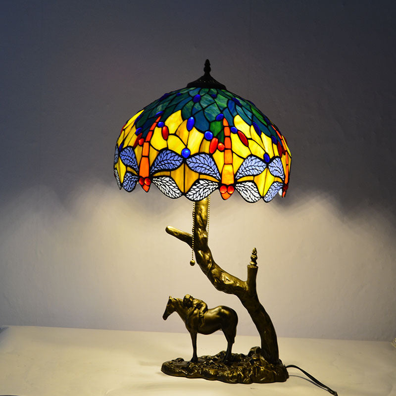 European Vintage Tiffany Table Lamp