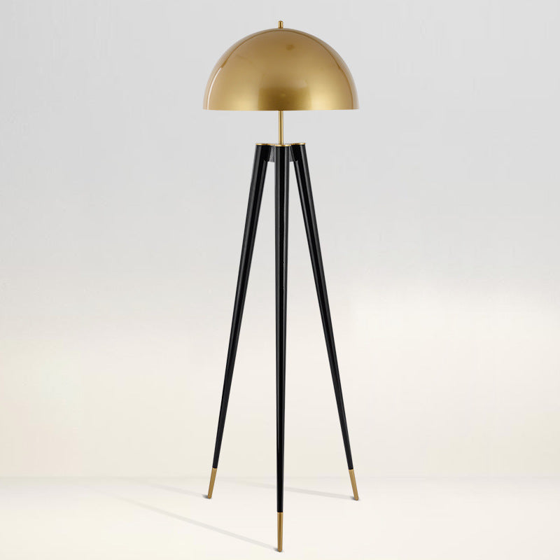 Post-modern Simple Fashion Tripod Desk Lamp